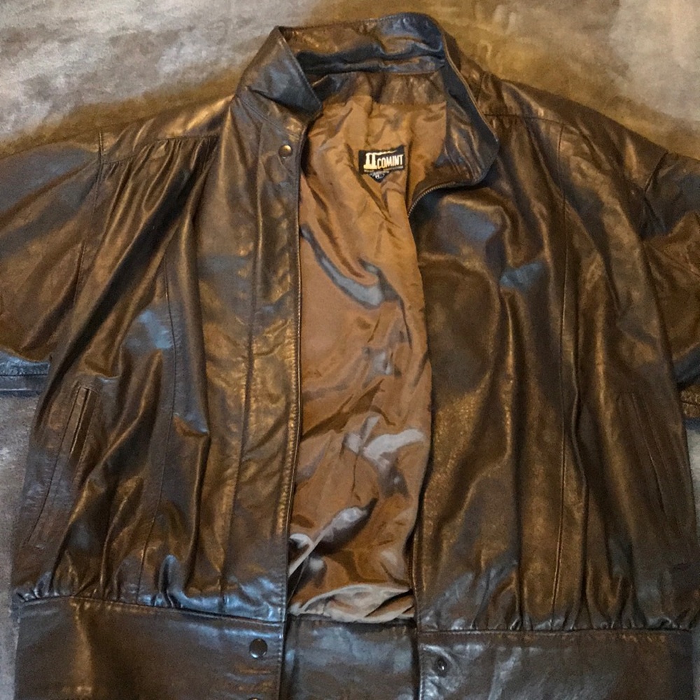 Dark brown retro genuine leather coat